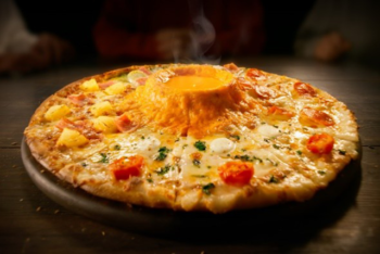 Medium Volcano Crown Pizza