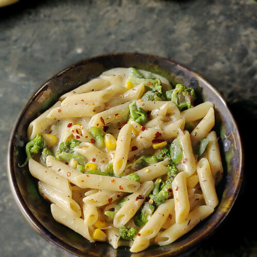 White souce Pasta